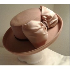 Unbranded Mujer&apos;s Derby Dressy Blush color Hat w/ Side Bow 100% Wool  EUC  eb-66773990
